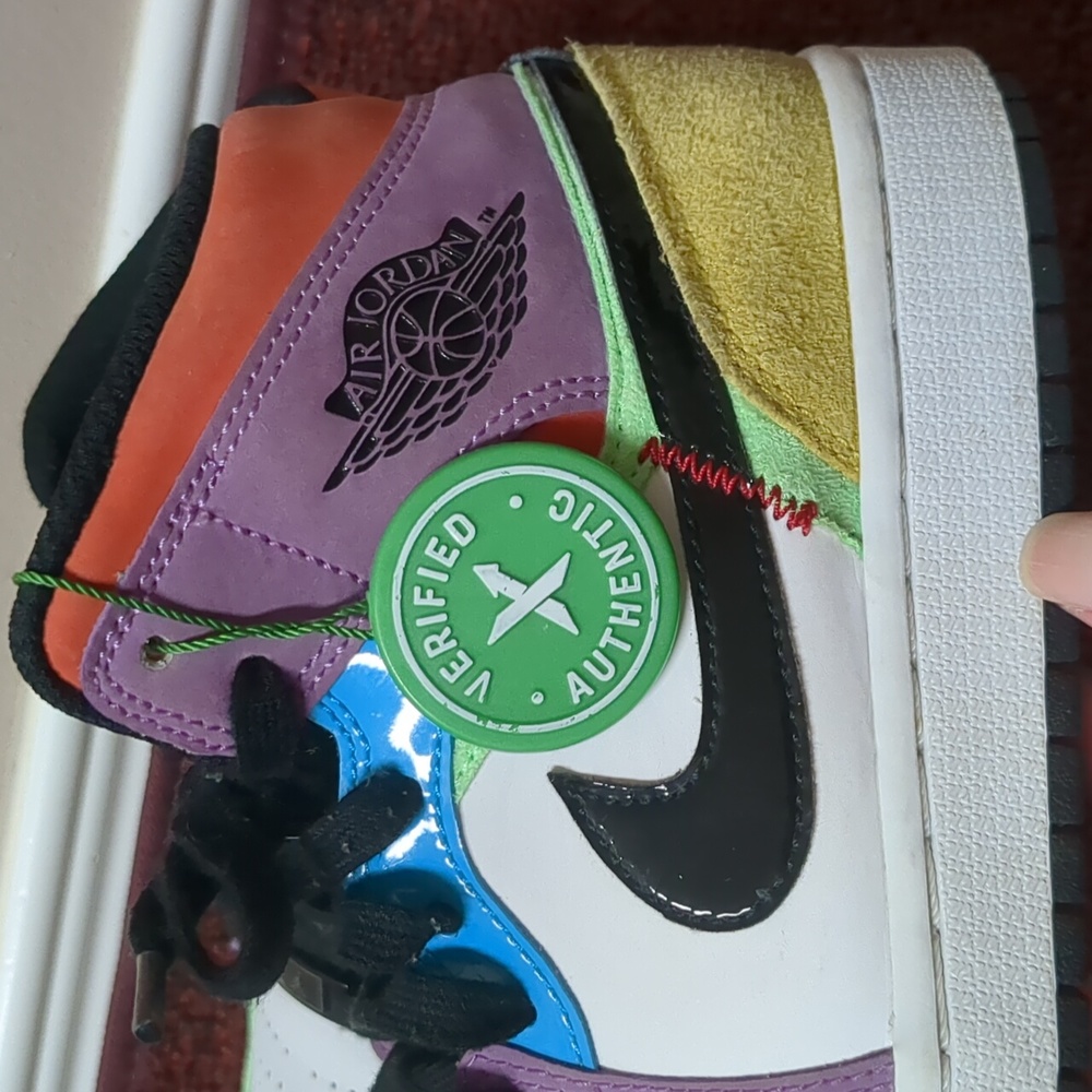 Air Jordan 1 Mid SE "Lightbulb" sneakers - Picture 11 of 12